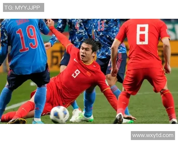 戴耳环的足球球星是谁揭秘他们的时尚与个性背后故事